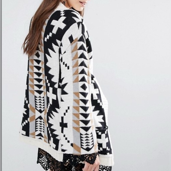 Free People Jen's Pirate Booty La Croix Cardigan Tribal Print Bell Sleeve M/L - Picture 3 of 15